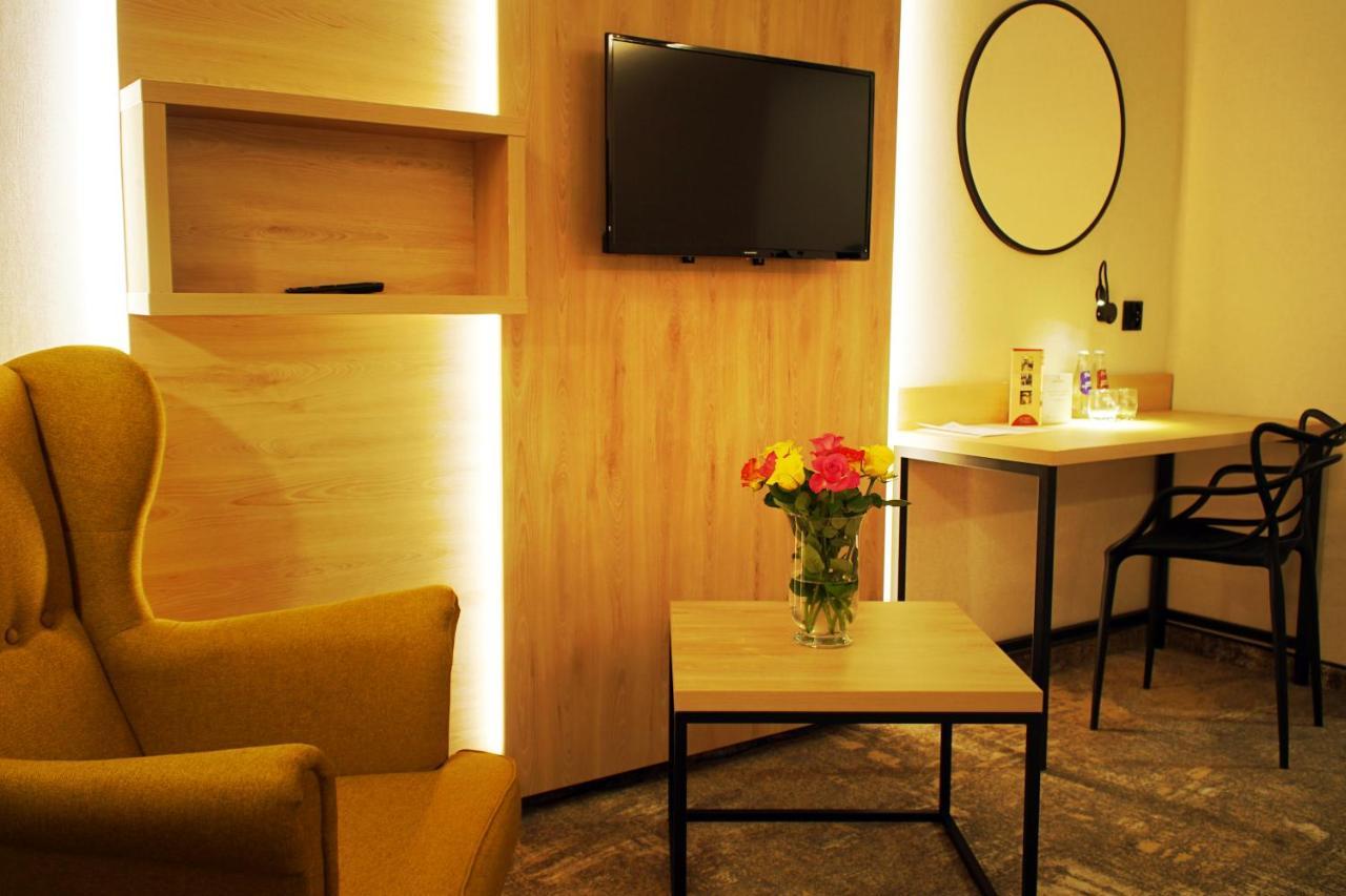 Hotel Relax Кенти Екстериор снимка