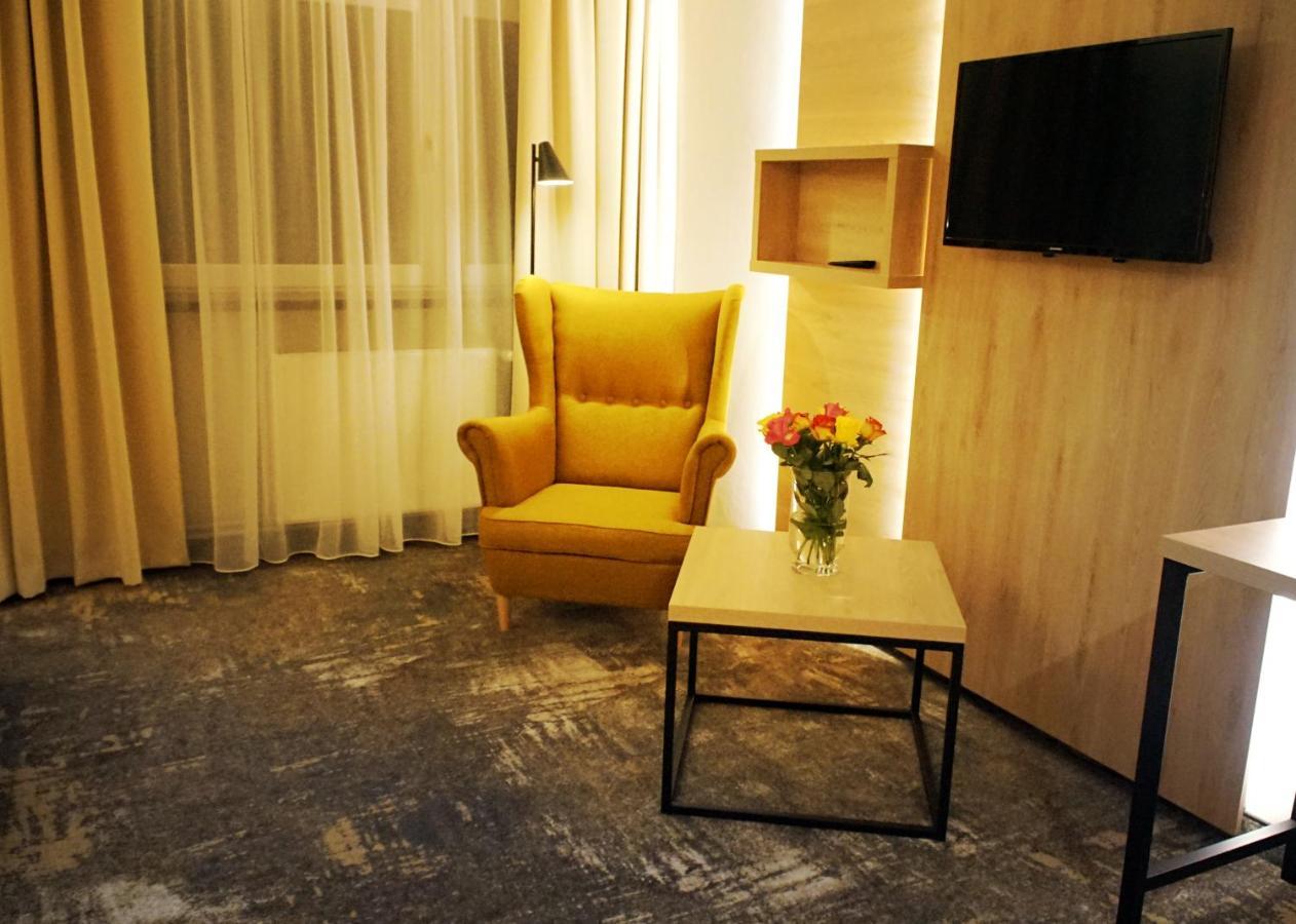 Hotel Relax Кенти Екстериор снимка
