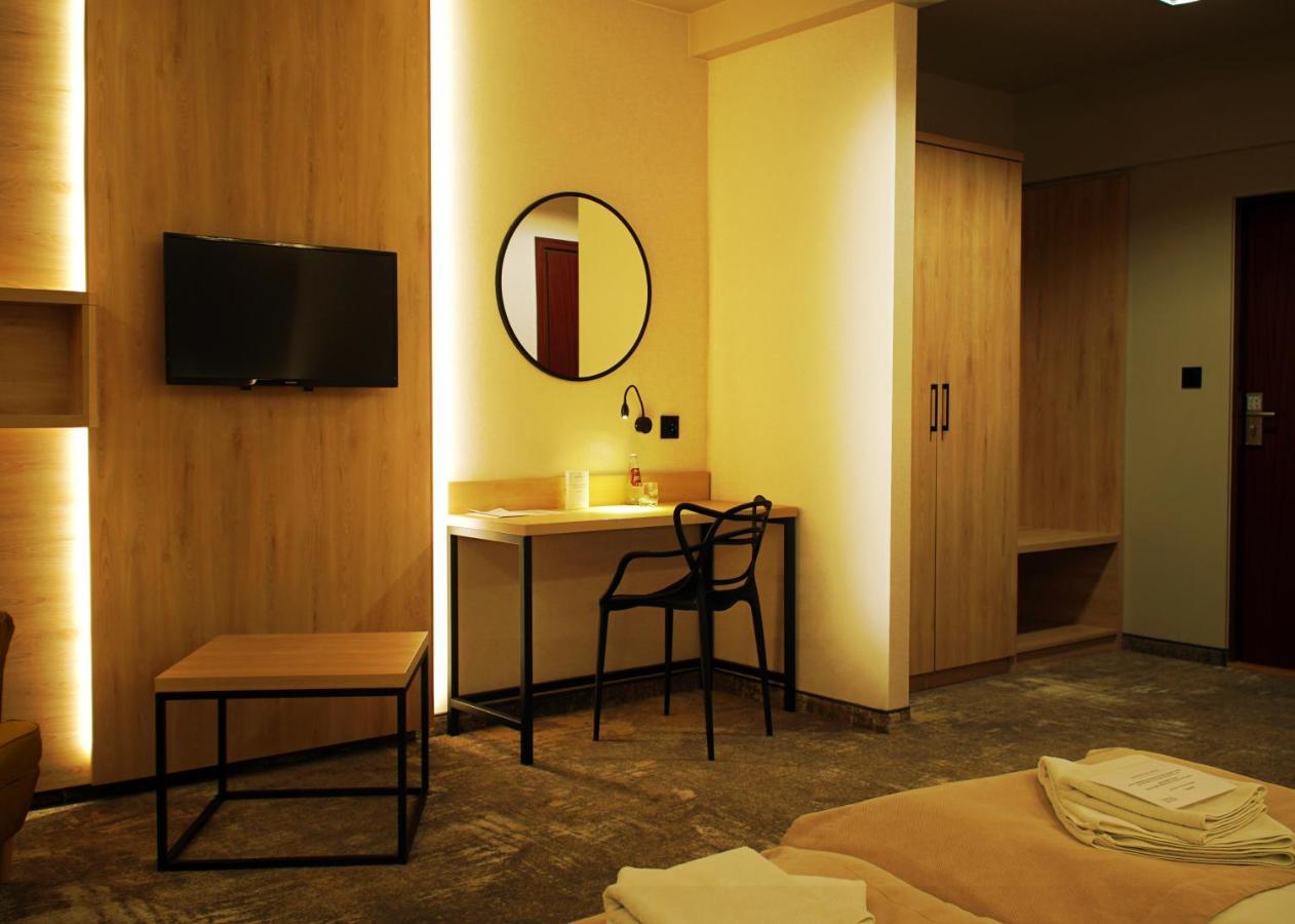 Hotel Relax Кенти Екстериор снимка