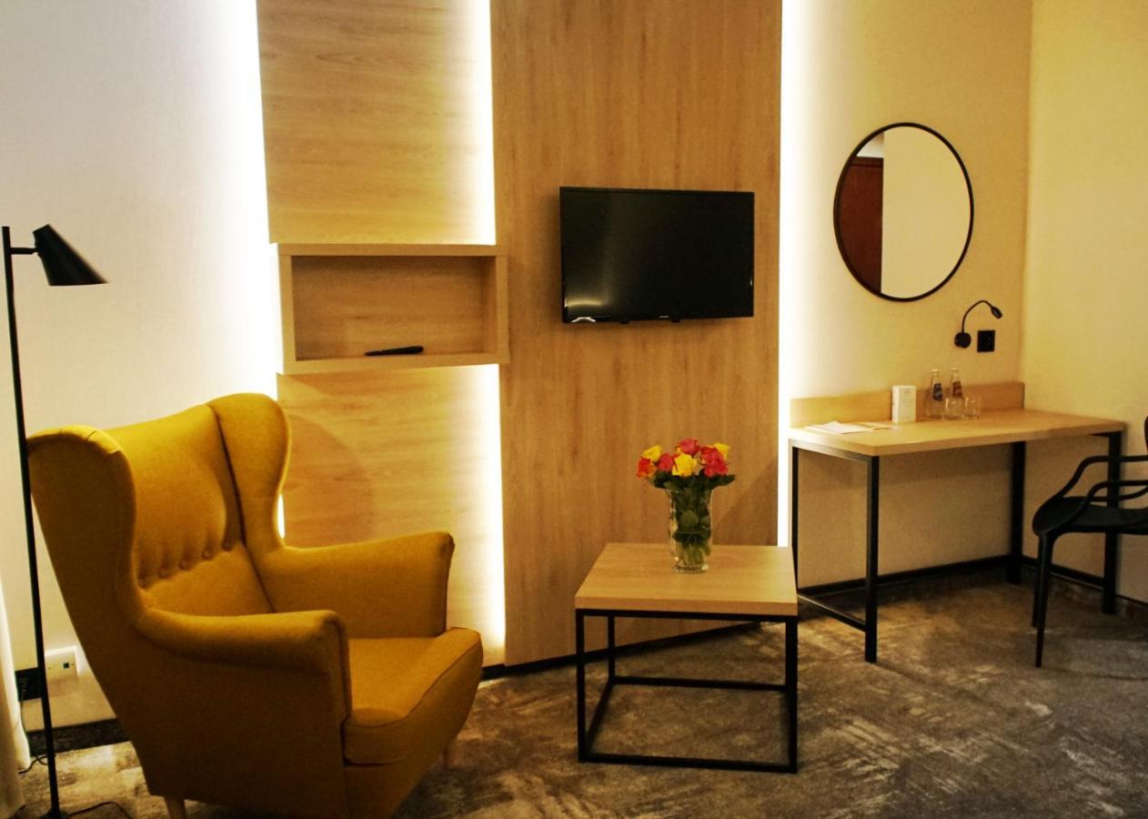 Hotel Relax Кенти Екстериор снимка