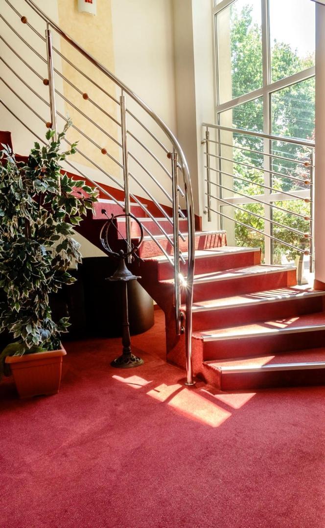 Hotel Relax Кенти Екстериор снимка