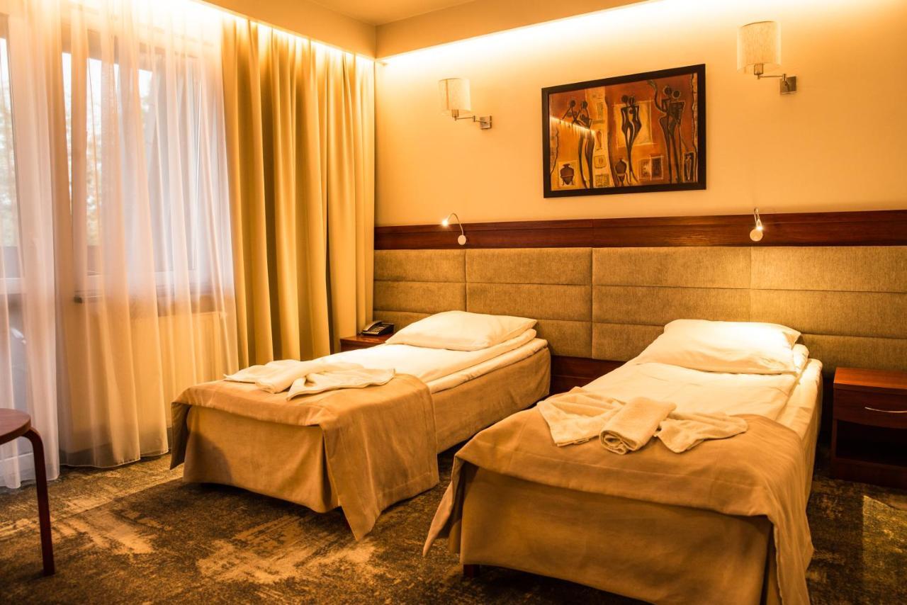 Hotel Relax Кенти Екстериор снимка
